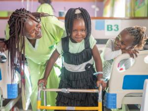 Unterstützung für Kinder mit Behinderungen in Ostafrika