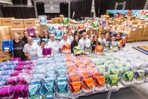 250 Schulranzen für Dortmunder Kinder mit der Stiftung Kinderglück