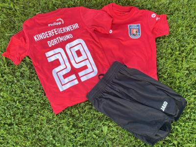 Trikots für die Kinderfeuerwehr in Deusen